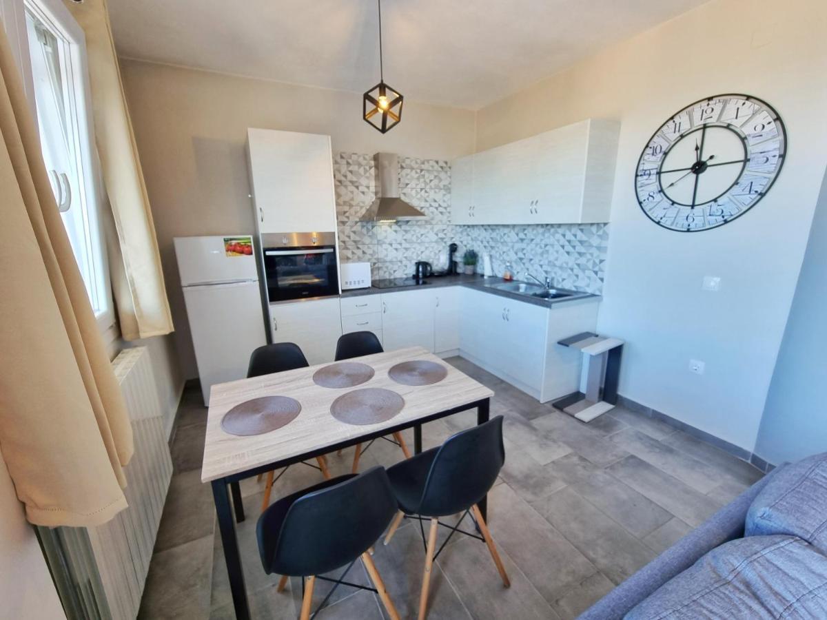 Labros Sea View Apartment Frinion Ngoại thất bức ảnh