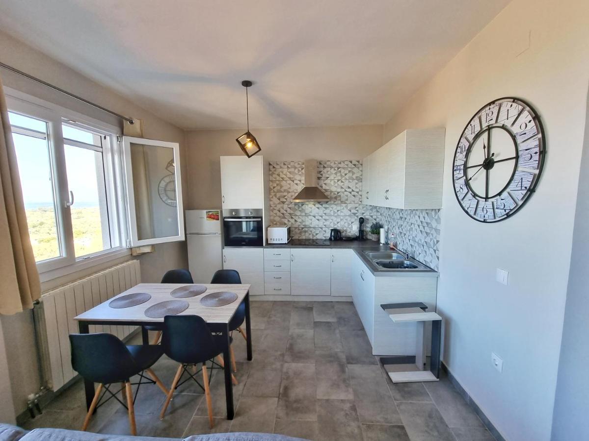 Labros Sea View Apartment Frinion Ngoại thất bức ảnh